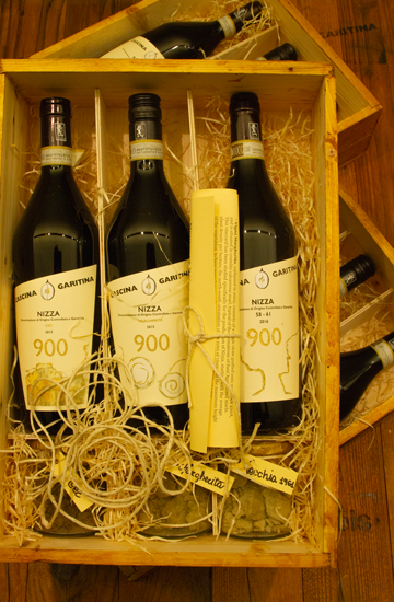NEUVSENT 900, 3er Holzkiste mit Bodenproben, CEC, Vecchia, Margherita, Barbera d'Asti DOCG
GESCHENKIDEE