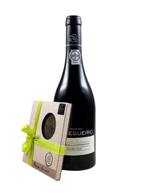 Set 9 Geschenkpakete für Weihnachten 2025 - Portugal
1 Tinta da Barca & Alicante Bouschet, Quinta do Pessegueiro 2019
1 Reber Tafelschokolade Passionsfrucht

